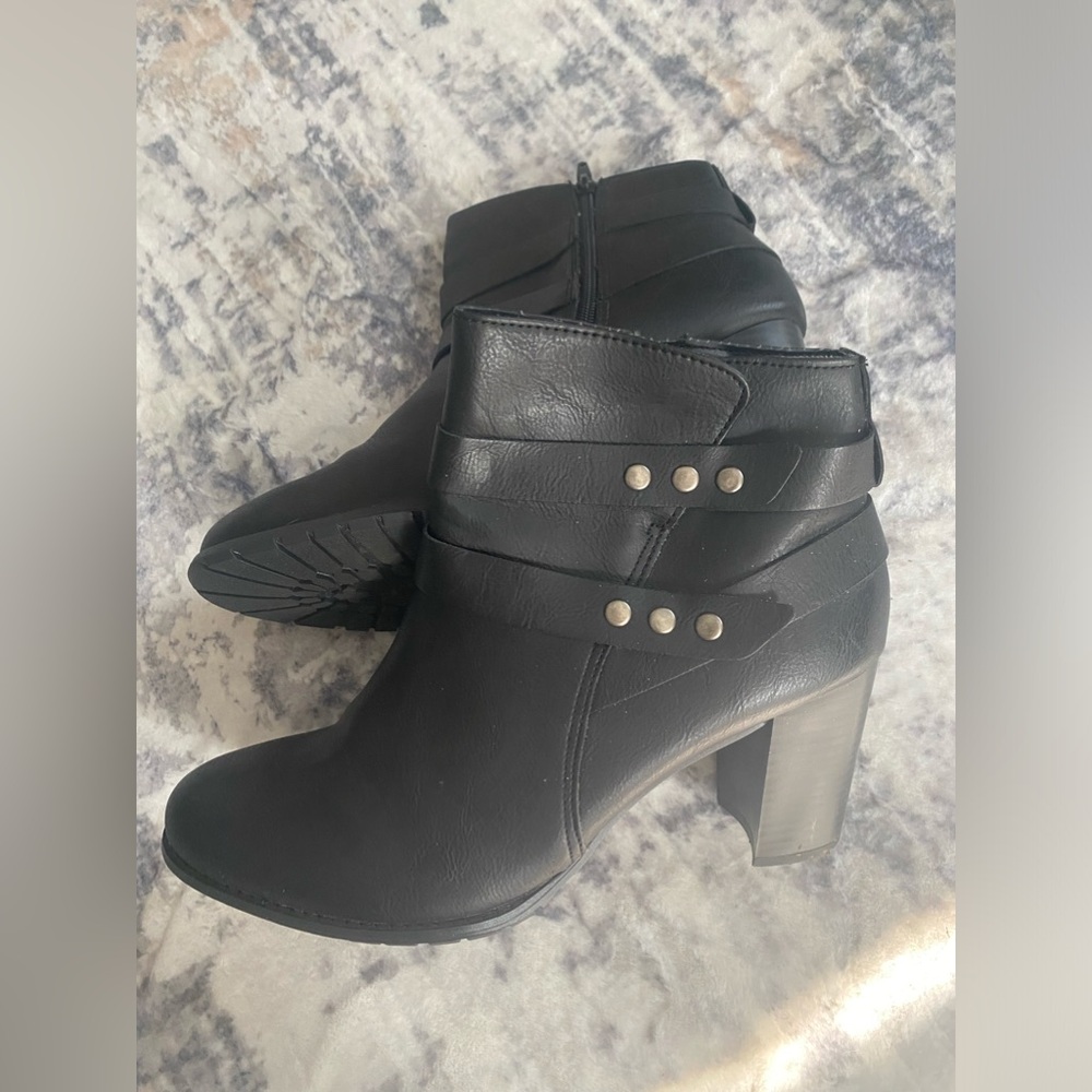 Black boots